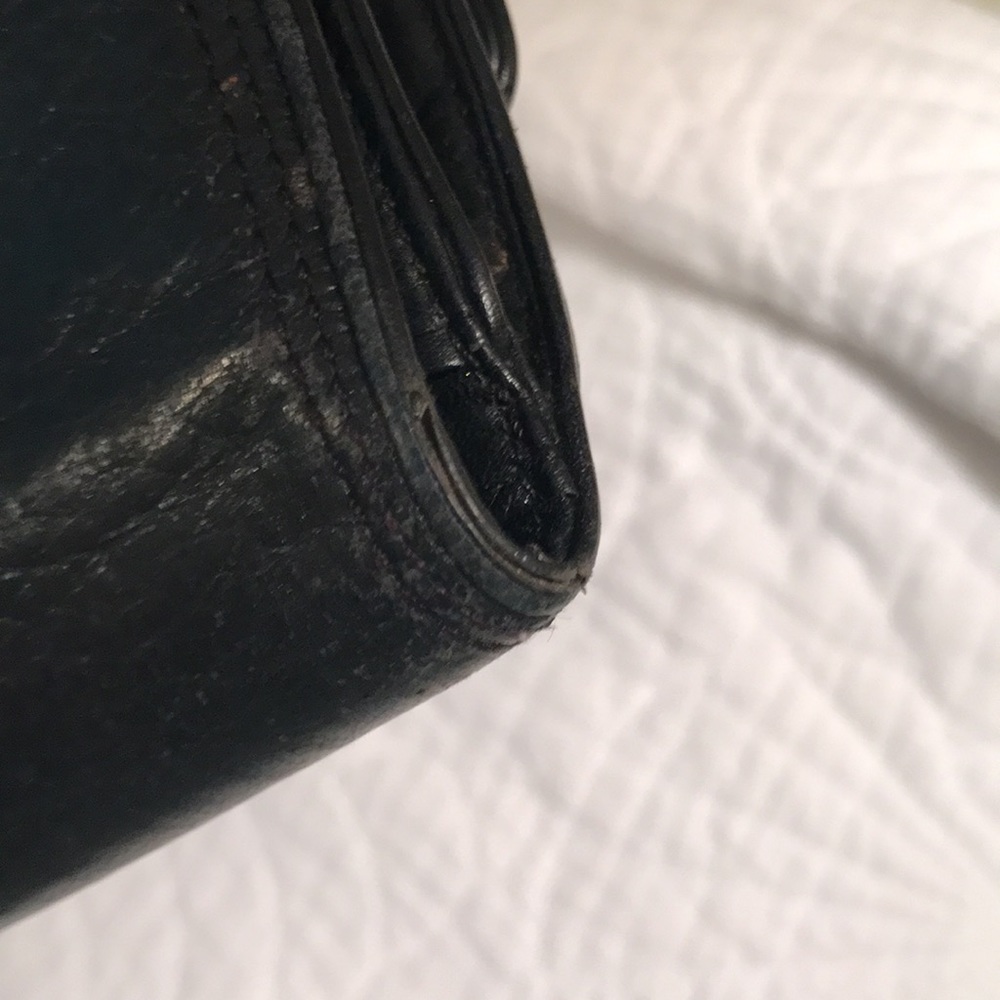 Michael Kors black leather deluxe wallet. Good used condition - Picture 11 of 15